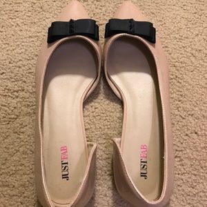 Justfab size 9, women’s flats cream and black